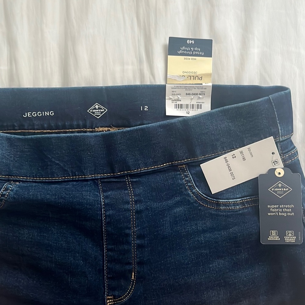 Size 12, Mid rise, Dark blue St John’s Bay Jeggings